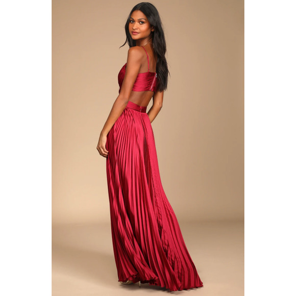 Lulus Pleated Cutout Wine Red Got the Glam Maxi Dress Size M - Picture 9 of 12